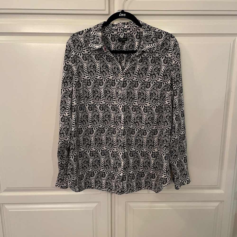Talbots Black and White Patterned women’s Shirt